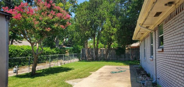427 Royal Crest Drive, Richardson, TX 75081