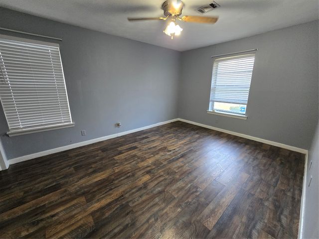 427 Royal Crest Drive, Richardson, TX 75081