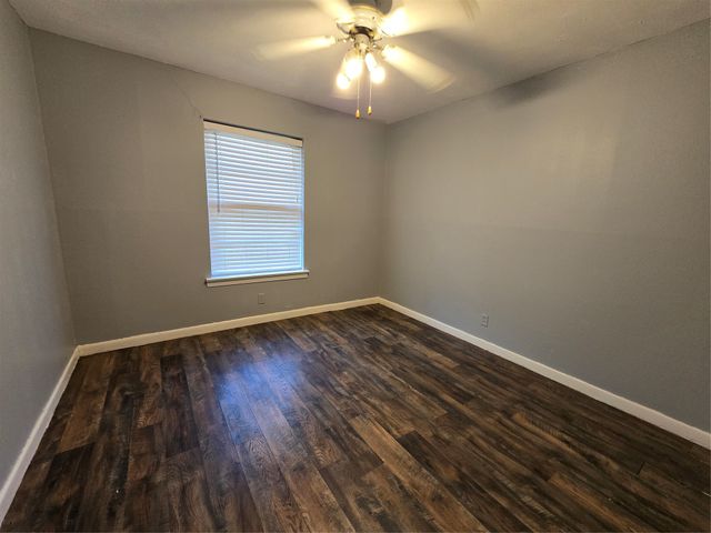 427 Royal Crest Drive, Richardson, TX 75081