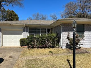 427 Royal Crest Drive, Richardson, TX 75081
