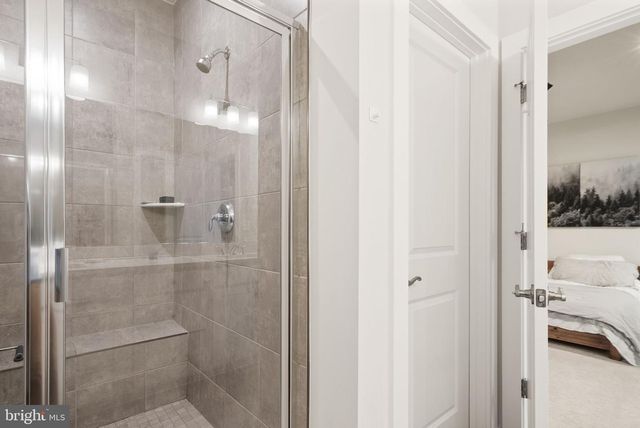 18353 MOSS GARDEN RD, Dumfries, VA 22026