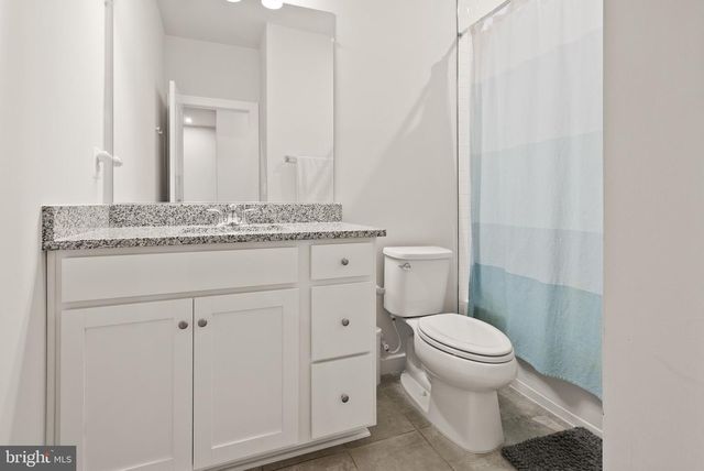 18353 MOSS GARDEN RD, Dumfries, VA 22026