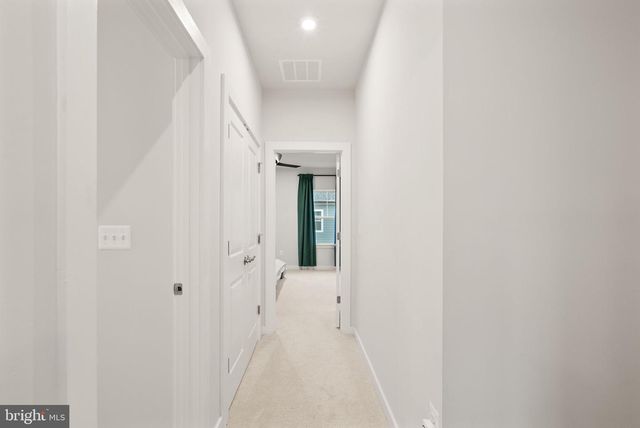 18353 MOSS GARDEN RD, Dumfries, VA 22026