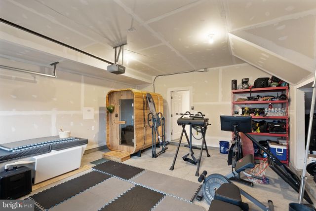 18353 MOSS GARDEN RD, Dumfries, VA 22026