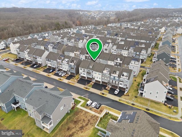 18353 MOSS GARDEN RD, Dumfries, VA 22026