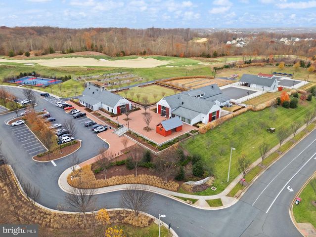 18353 MOSS GARDEN RD, Dumfries, VA 22026