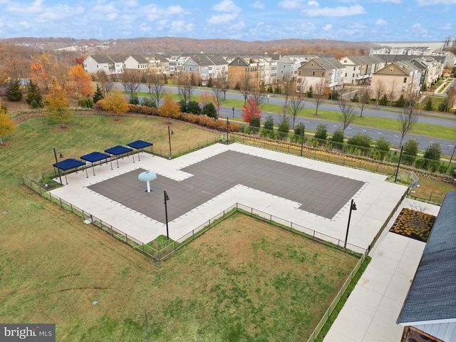 18353 MOSS GARDEN RD, Dumfries, VA 22026