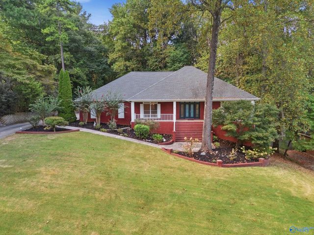 315 Mossy Oak Drive, Huntsville, AL 35806