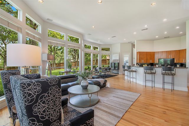 800 Shady Bend Court, Highland Village, TX 75077