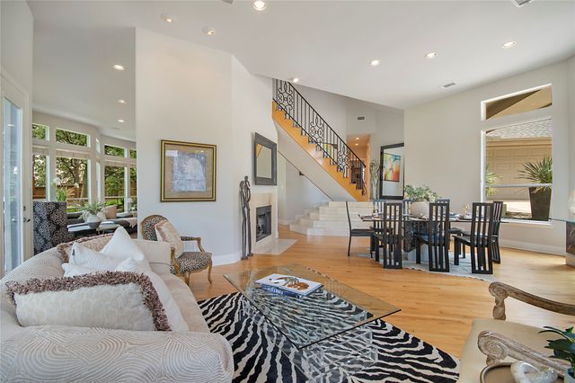 800 Shady Bend Court, Highland Village, TX 75077