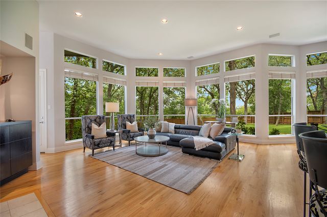 800 Shady Bend Court, Highland Village, TX 75077