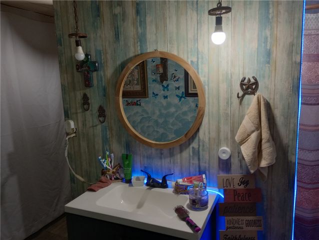 671 Madison 8270, Huntsville, AR 72740