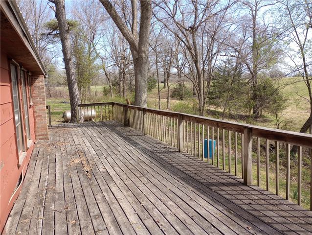 671 Madison 8270, Huntsville, AR 72740