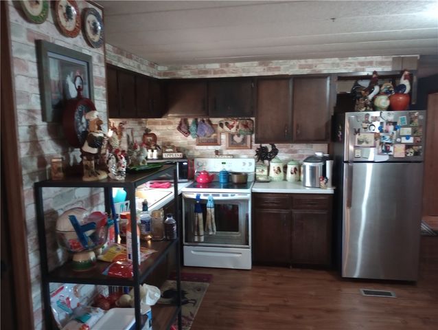 671 Madison 8270, Huntsville, AR 72740