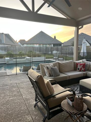 7111 Pondhawk Drive, Katy, TX 77493