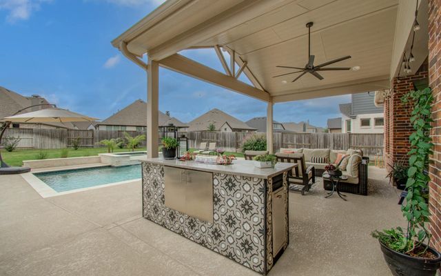7111 Pondhawk Drive, Katy, TX 77493