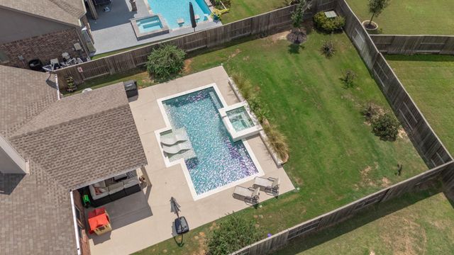 7111 Pondhawk Drive, Katy, TX 77493