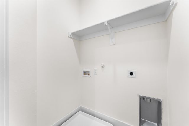 501 N Moore Street, Dallas, TX 75203