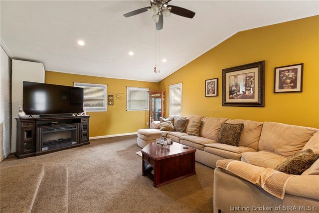 823 Elmwood Avenue, New Albany, IN 47150