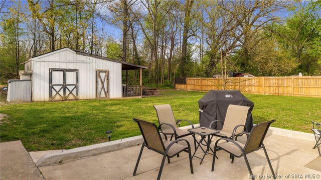 823 Elmwood Avenue, New Albany, IN 47150