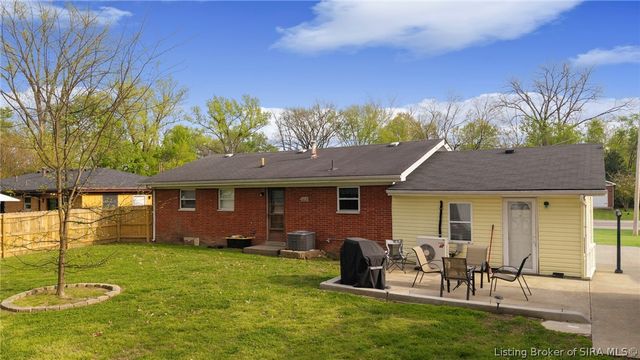 823 Elmwood Avenue, New Albany, IN 47150