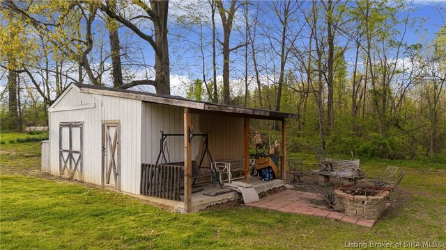 823 Elmwood Avenue, New Albany, IN 47150