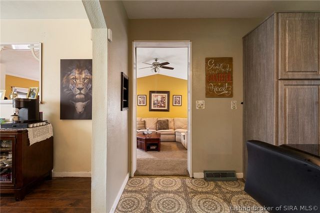 823 Elmwood Avenue, New Albany, IN 47150