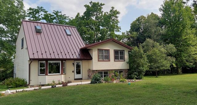 N2720 Resthaven ROAD, Rubicon, WI 53078