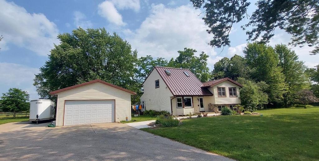 N2720 Resthaven ROAD, Rubicon, WI 53078