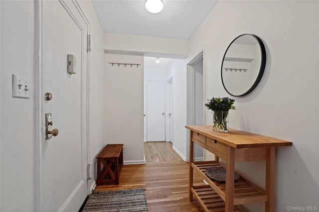 110 Draper Lane 2DS, Dobbs Ferry, NY 10522