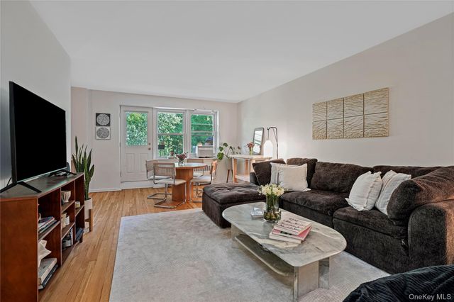 110 Draper Lane 2DS, Dobbs Ferry, NY 10522