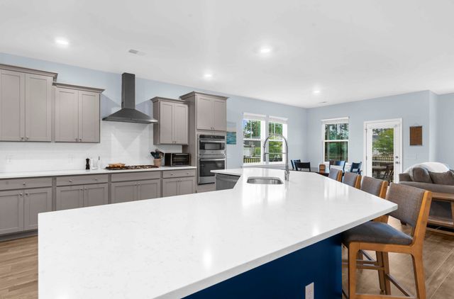 602 Macintyre Circle, Summerville, SC 29486