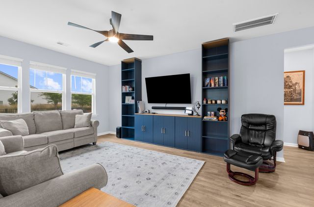 602 Macintyre Circle, Summerville, SC 29486