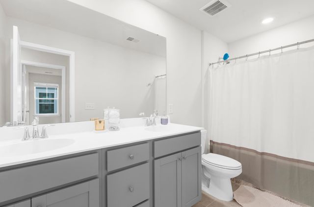 602 Macintyre Circle, Summerville, SC 29486