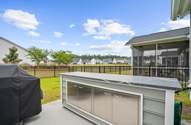 602 Macintyre Circle, Summerville, SC 29486