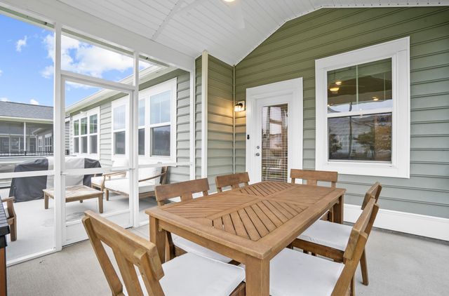 602 Macintyre Circle, Summerville, SC 29486