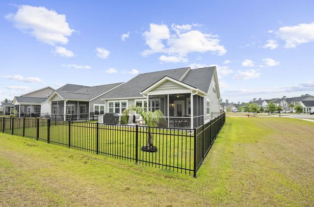 602 Macintyre Circle, Summerville, SC 29486