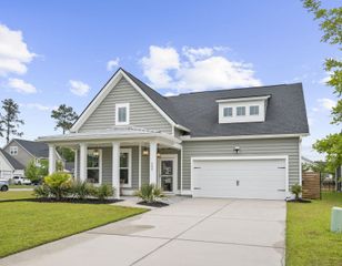 602 Macintyre Circle, Summerville, SC 29486