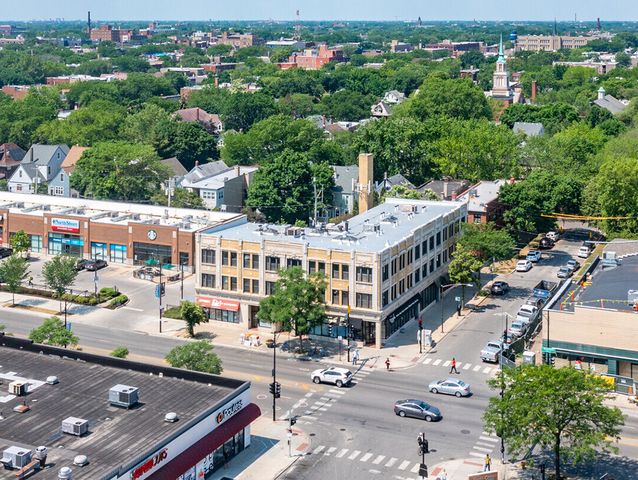 5256 N Broadway Street, Chicago, IL 60640