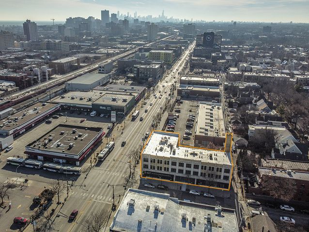 5256 N Broadway Street, Chicago, IL 60640