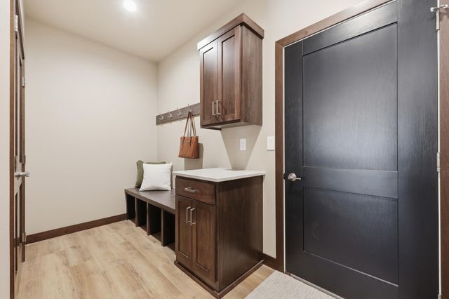4257 Pine Parkway S, Fargo, ND 58104