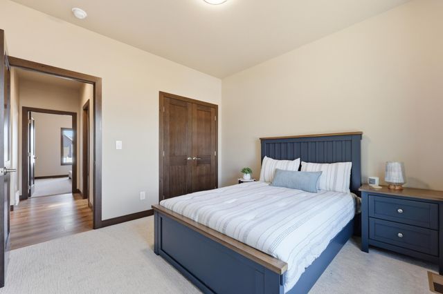 4257 Pine Parkway S, Fargo, ND 58104
