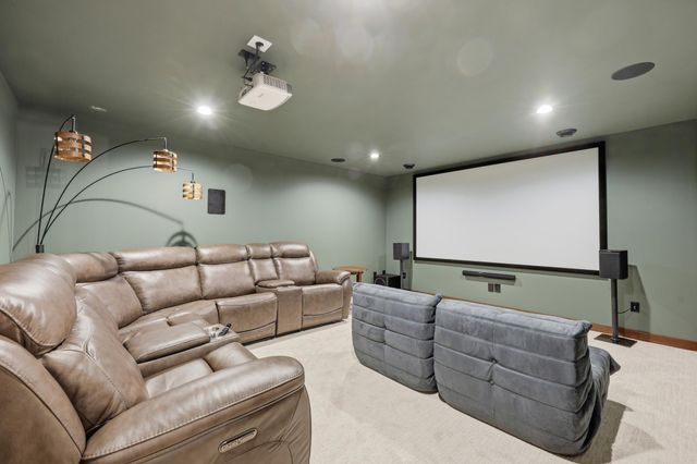 4257 Pine Parkway S, Fargo, ND 58104