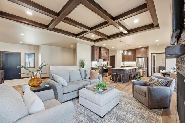 4257 Pine Parkway S, Fargo, ND 58104