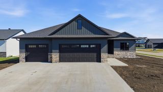 4257 Pine Parkway S, Fargo, ND 58104
