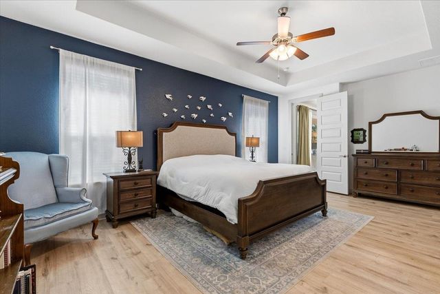 2117 Centerline LN, Georgetown, TX 78628