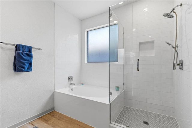 2117 Centerline LN, Georgetown, TX 78628