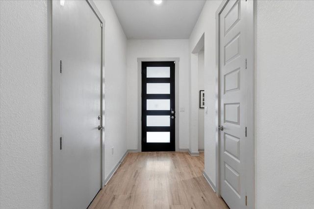 2117 Centerline LN, Georgetown, TX 78628