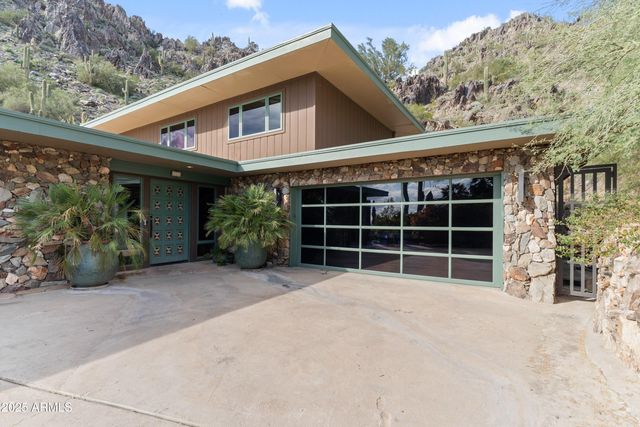 7310 N HIGHCLIFF Drive, Paradise Valley, AZ 85253