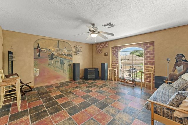 3833 EMERALD ESTATES CIRCLE, Apopka, FL 32703